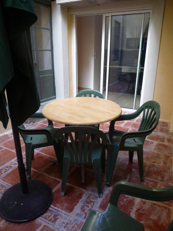 Residence Saint Simon Carcassonne Ruang foto