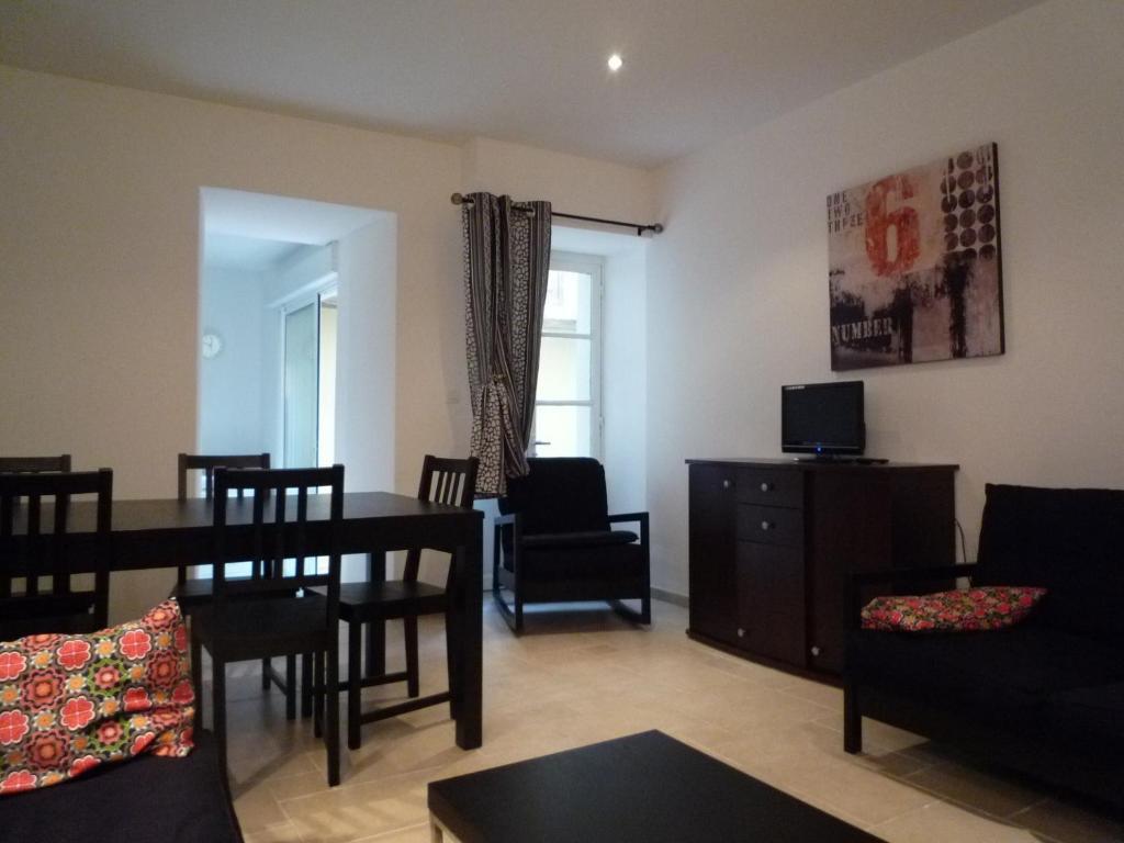 Residence Saint Simon Carcassonne Ruang foto